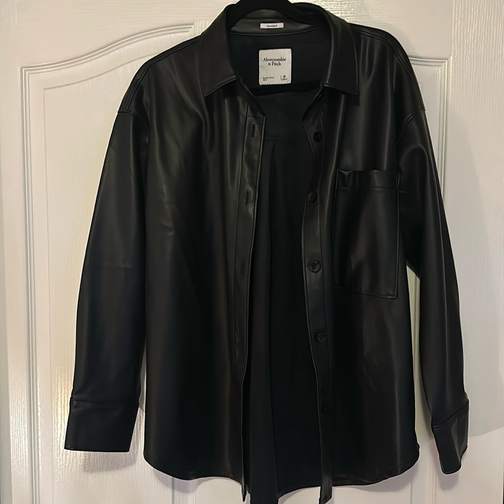 Abercrombie & Fitch Women’s vegan Leather shirt jacket
